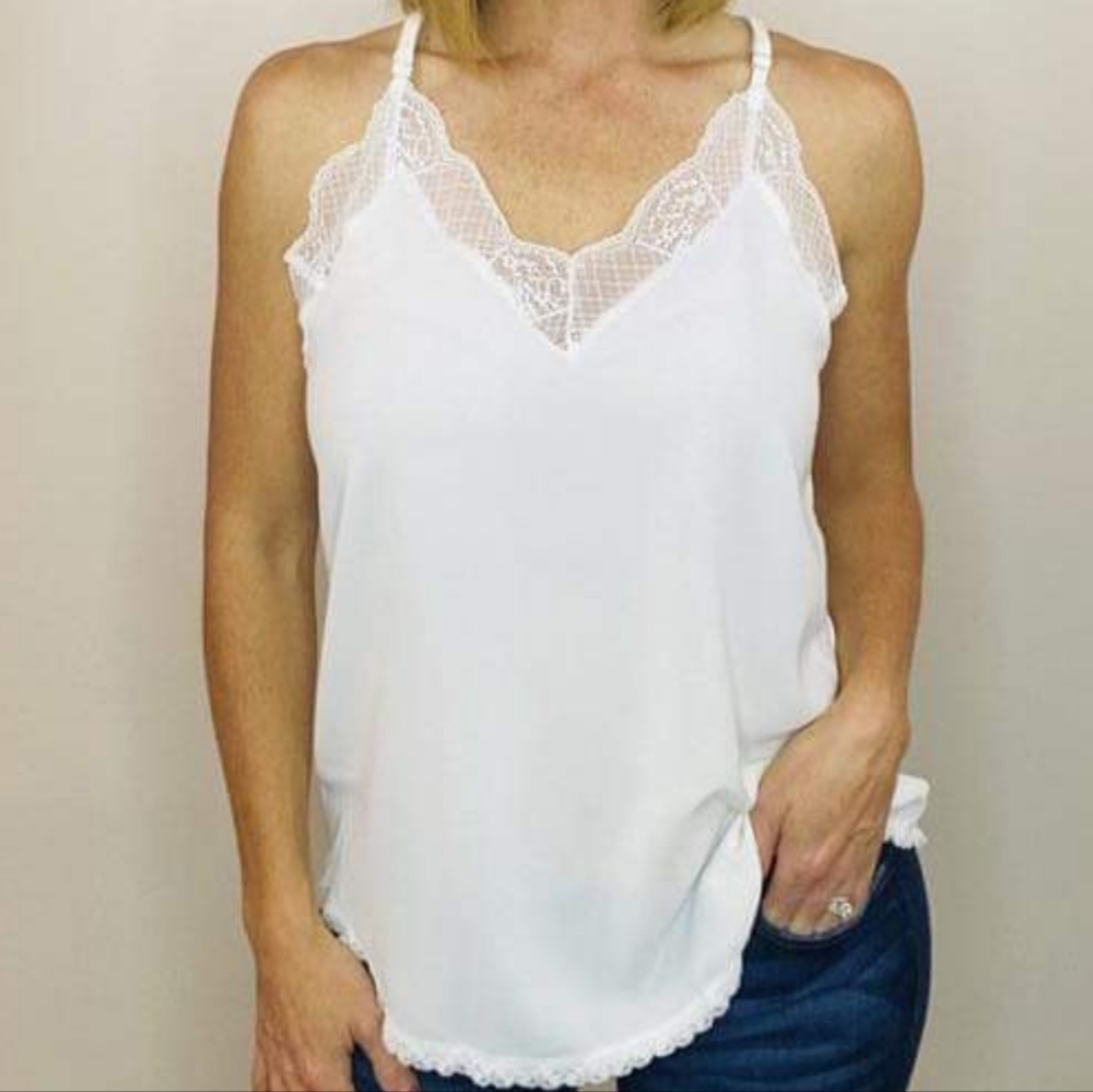 NWT B1921 2X Racer Back Lace Trim Cami w/ Adjustable Staps